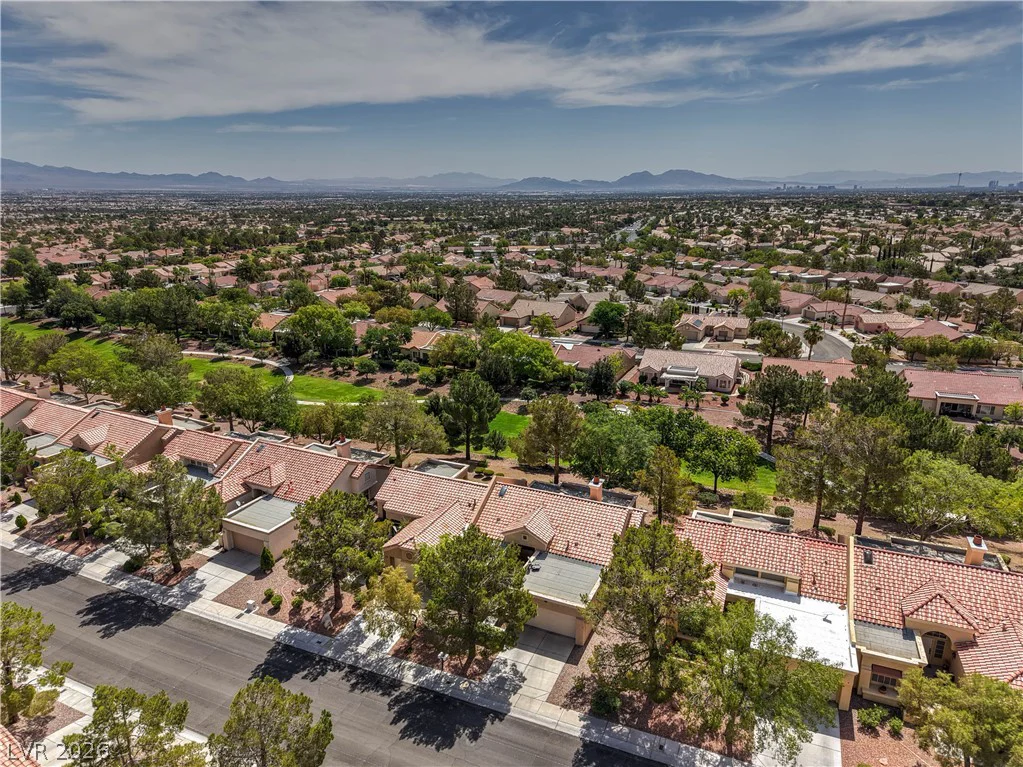 2548 Highvale, Las Vegas, NV 89134
