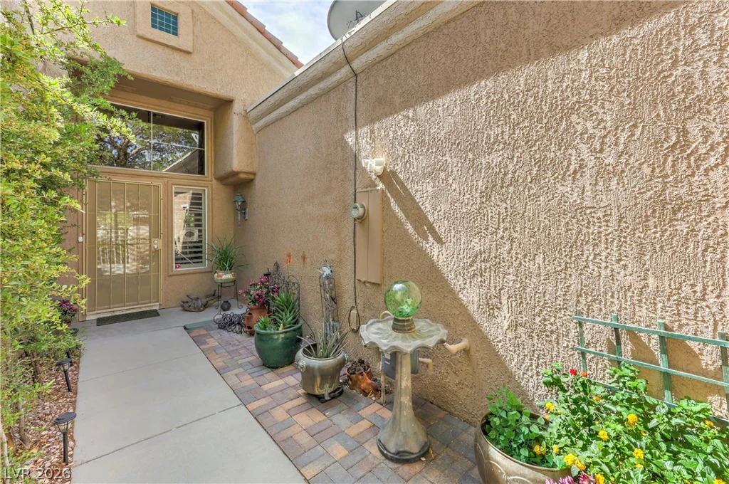 2548 Highvale, Las Vegas, NV 89134