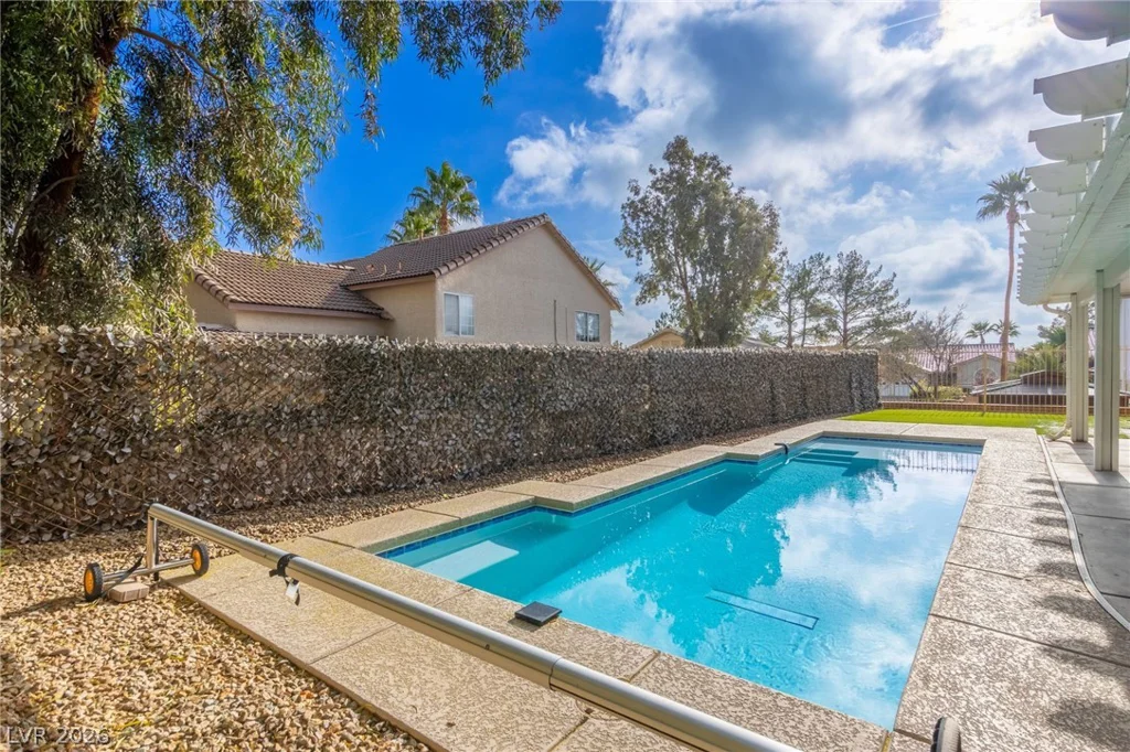 5300 Oakbury, Las Vegas, NV 89130