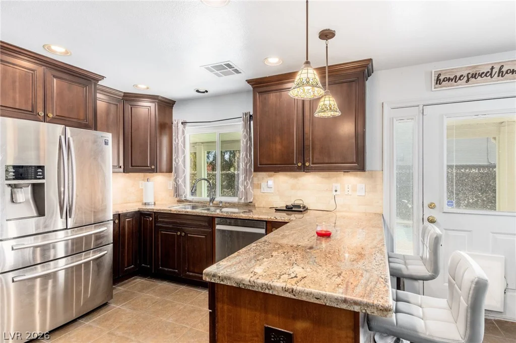 5300 Oakbury, Las Vegas, NV 89130