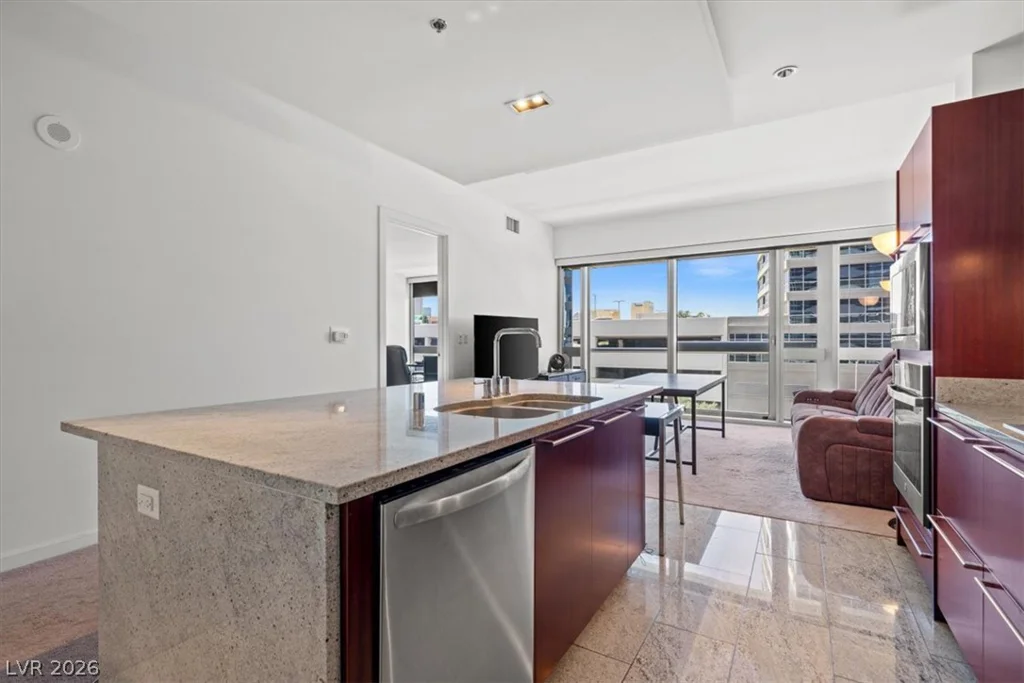 4471 Dean Martin, Las Vegas, NV 89103