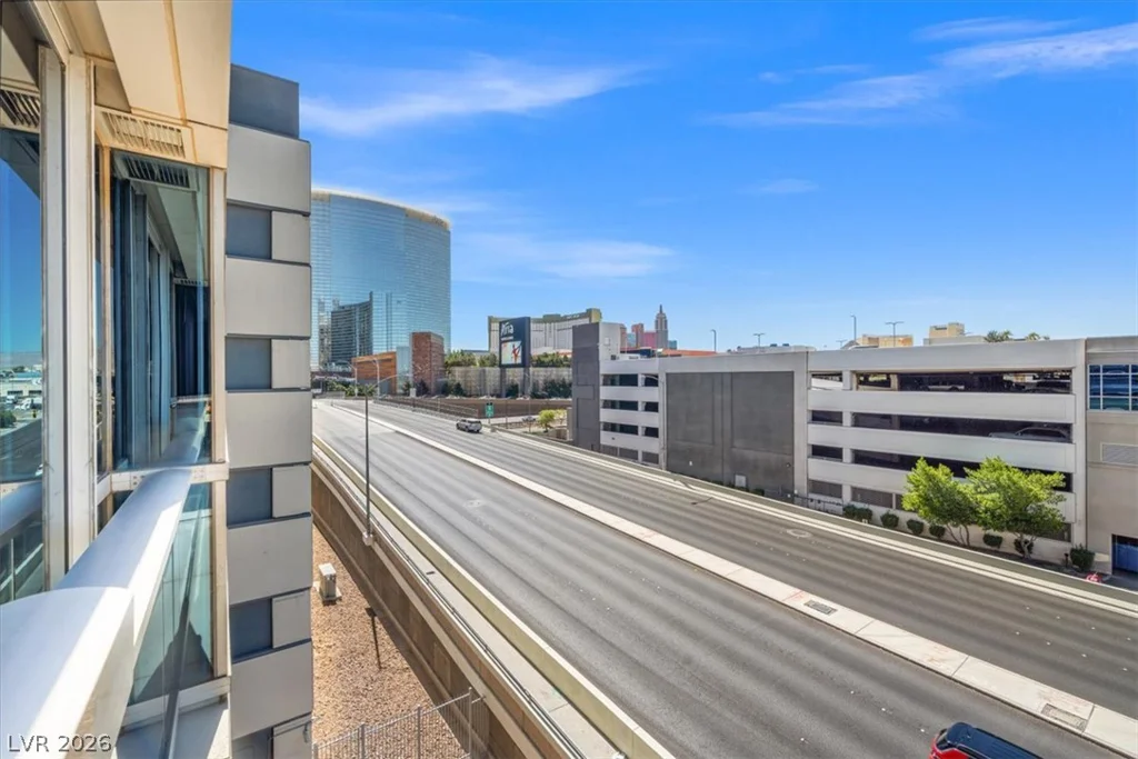 4471 Dean Martin, Las Vegas, NV 89103
