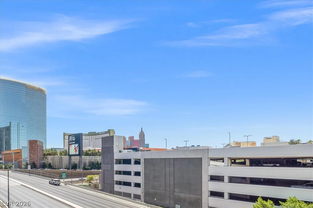 4471 Dean Martin, Las Vegas, NV 89103