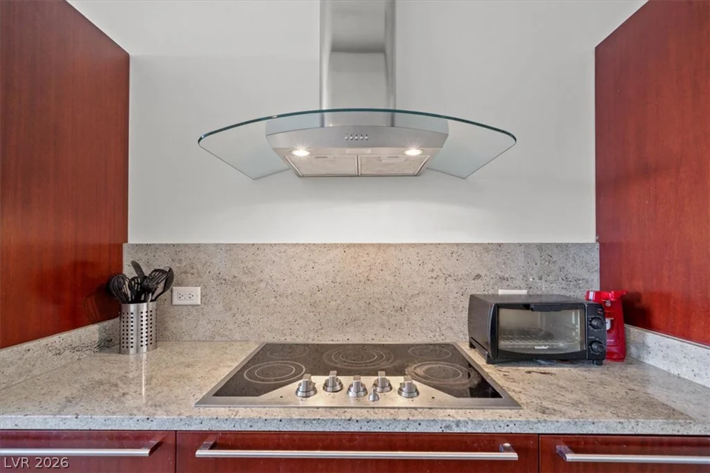 4471 Dean Martin, Las Vegas, NV 89103