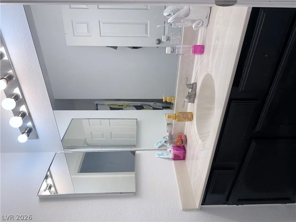 425 Cherry Meadows, Las Vegas, NV 89145