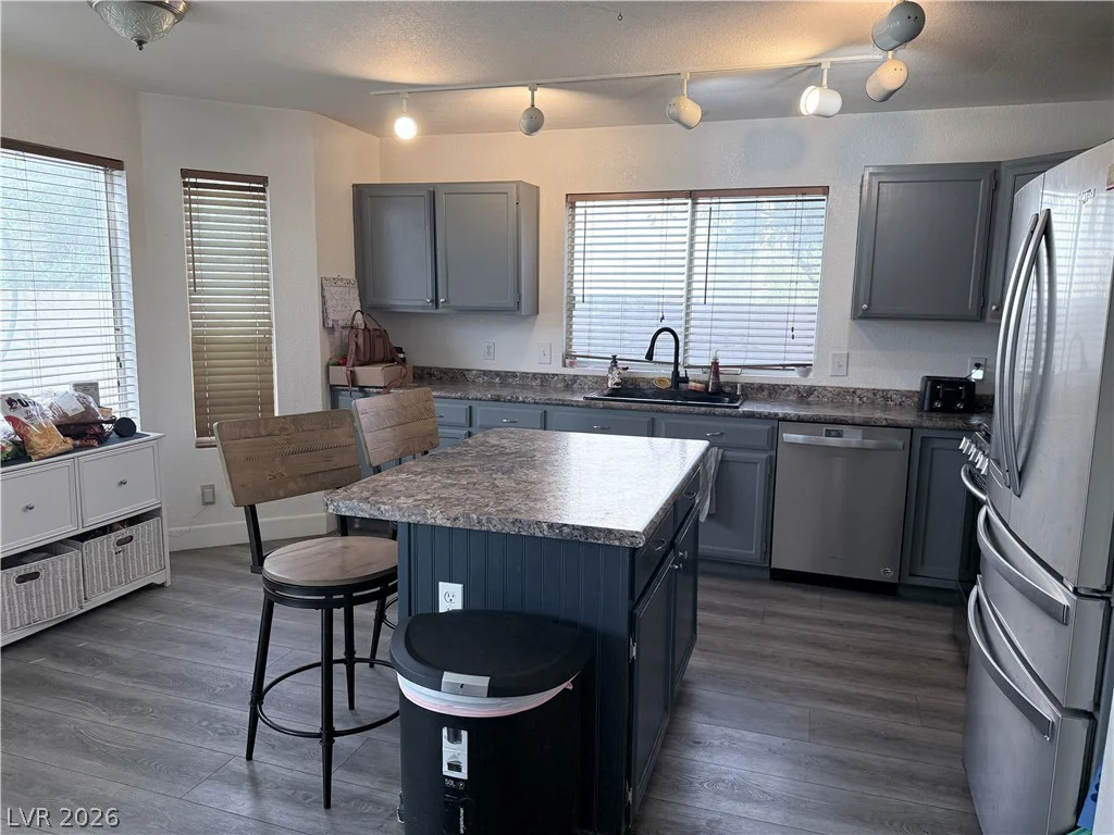 425 Cherry Meadows, Las Vegas, NV 89145