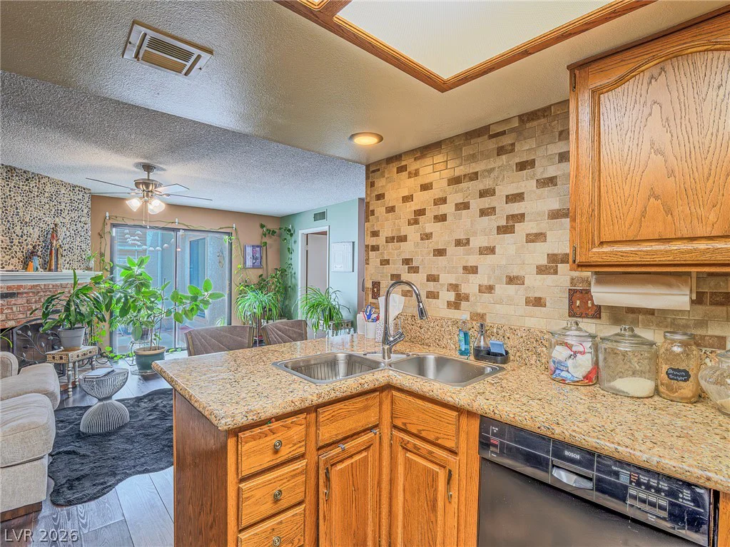 505 Westridge, Las Vegas, NV 89107