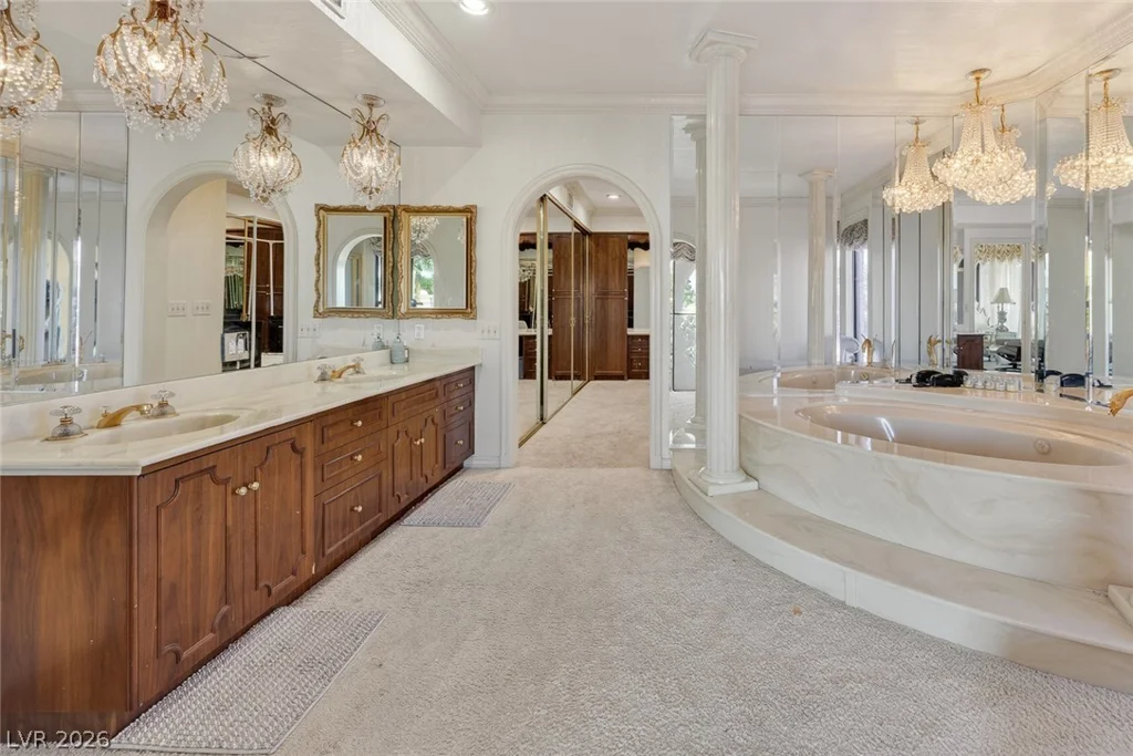 2834 QUEENS COURTYARD, Las Vegas, NV 89109