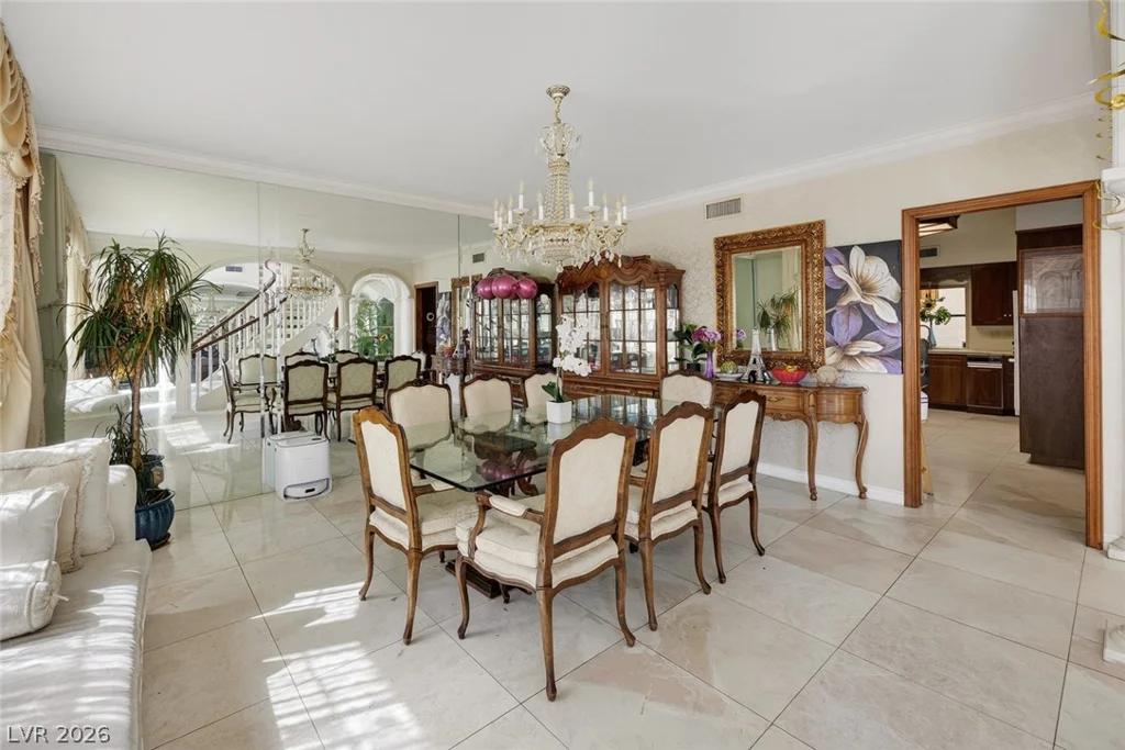 2834 QUEENS COURTYARD, Las Vegas, NV 89109