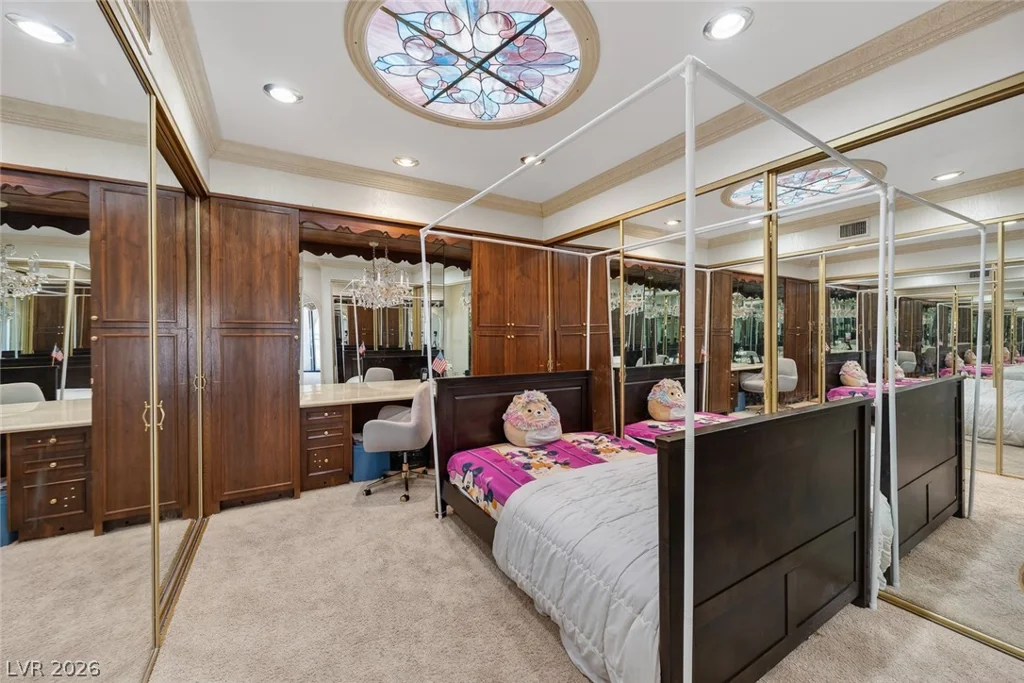 2834 QUEENS COURTYARD, Las Vegas, NV 89109