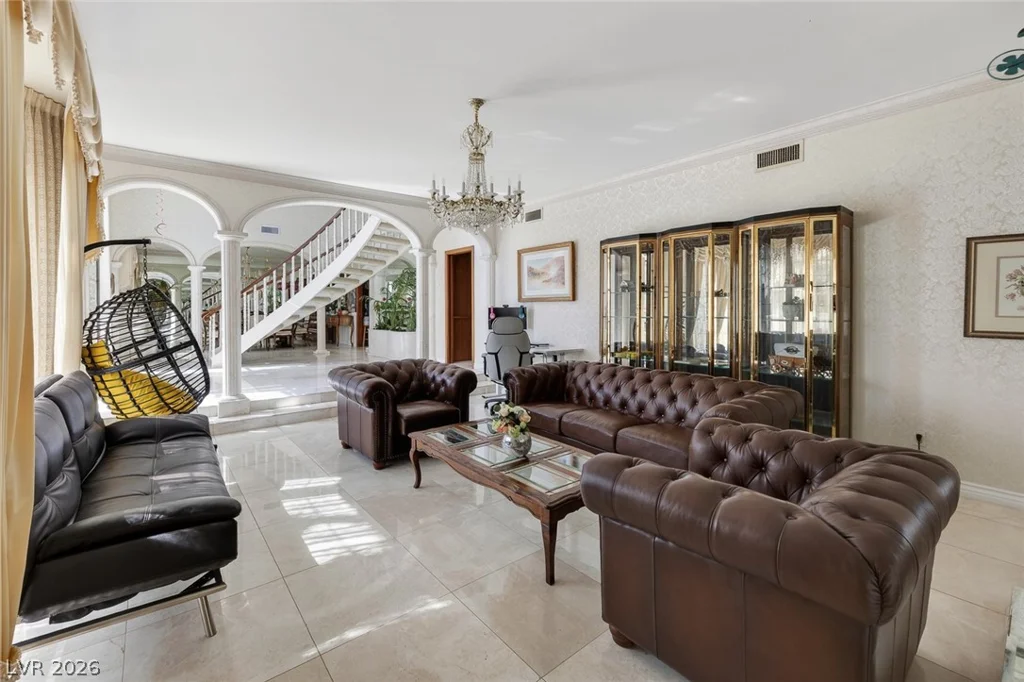 2834 QUEENS COURTYARD, Las Vegas, NV 89109
