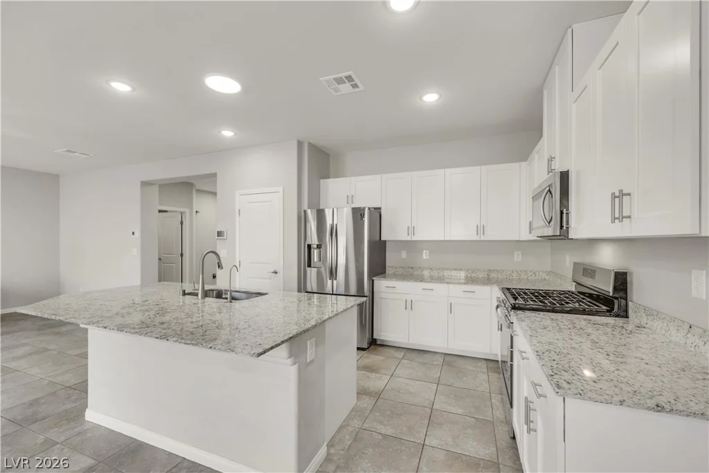 8352 Gold River, Las Vegas, NV 89113