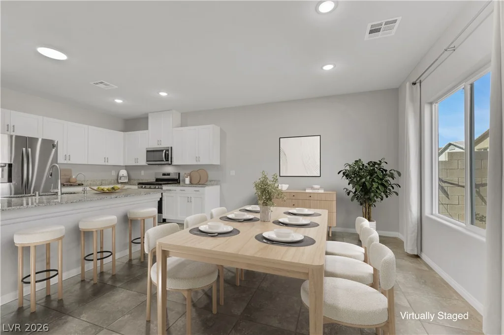 8352 Gold River, Las Vegas, NV 89113