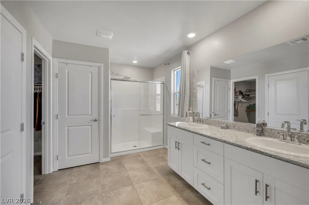 8352 Gold River, Las Vegas, NV 89113