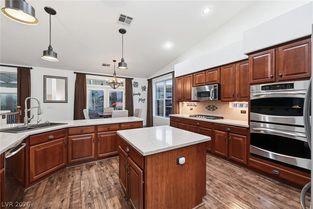 7651 Man O War, Las Vegas, NV 89131