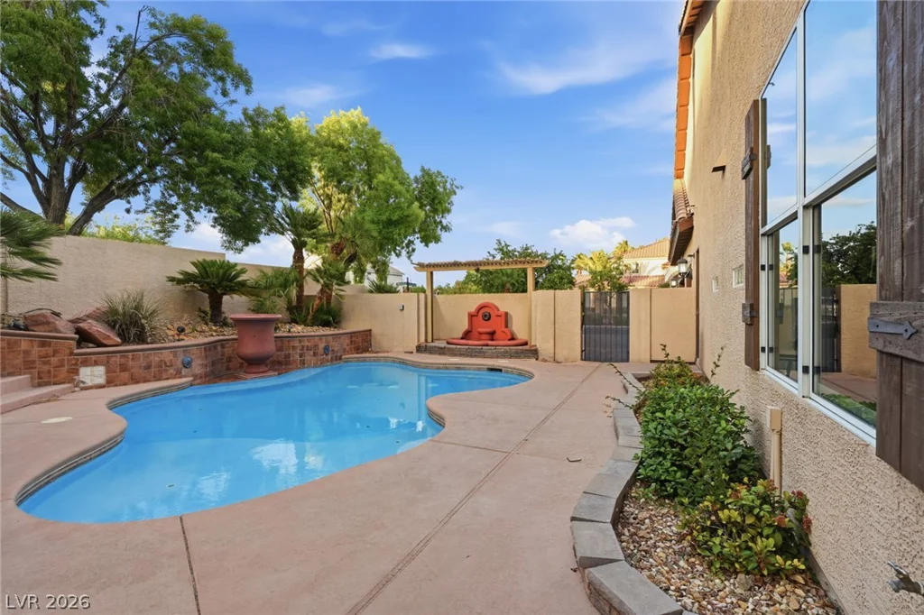 7651 Man O War, Las Vegas, NV 89131