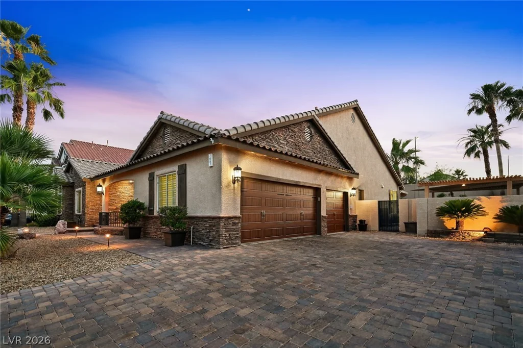 7651 Man O War, Las Vegas, NV 89131