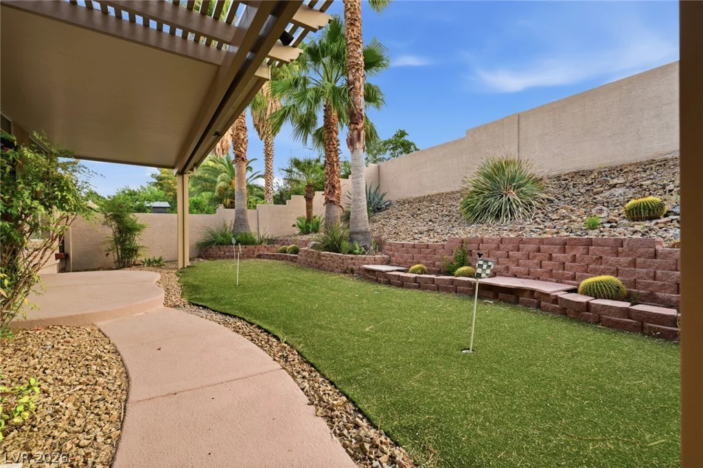 7651 Man O War, Las Vegas, NV 89131