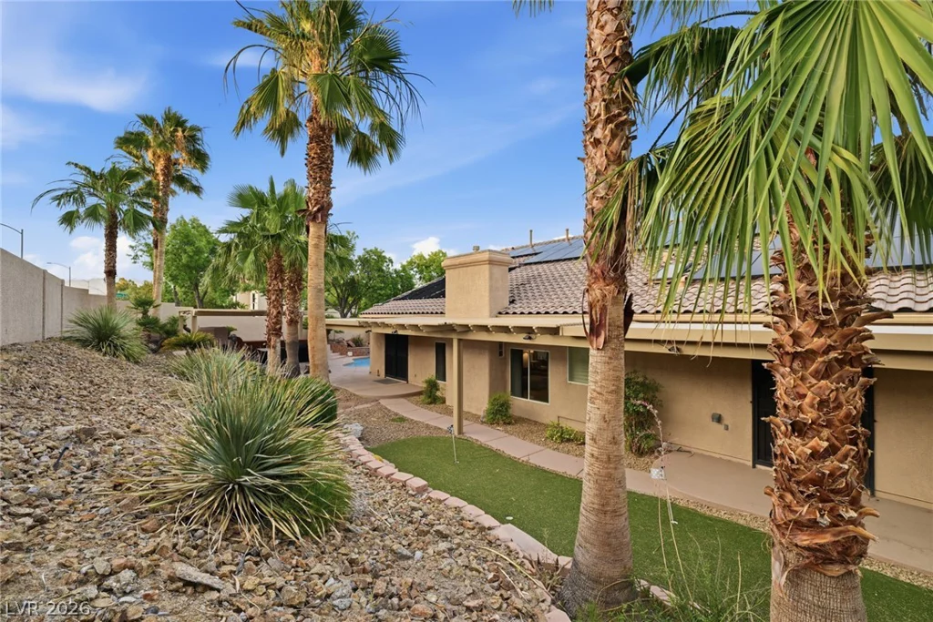 7651 Man O War, Las Vegas, NV 89131