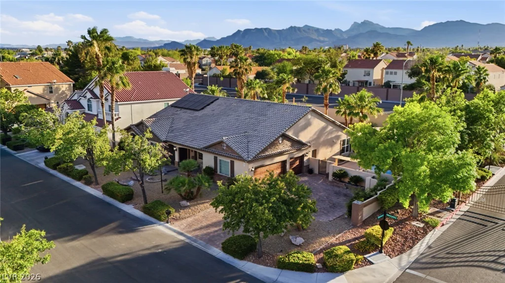 7651 Man O War, Las Vegas, NV 89131