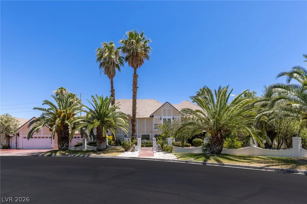 221 Dalmatian, Las Vegas, NV 89107
