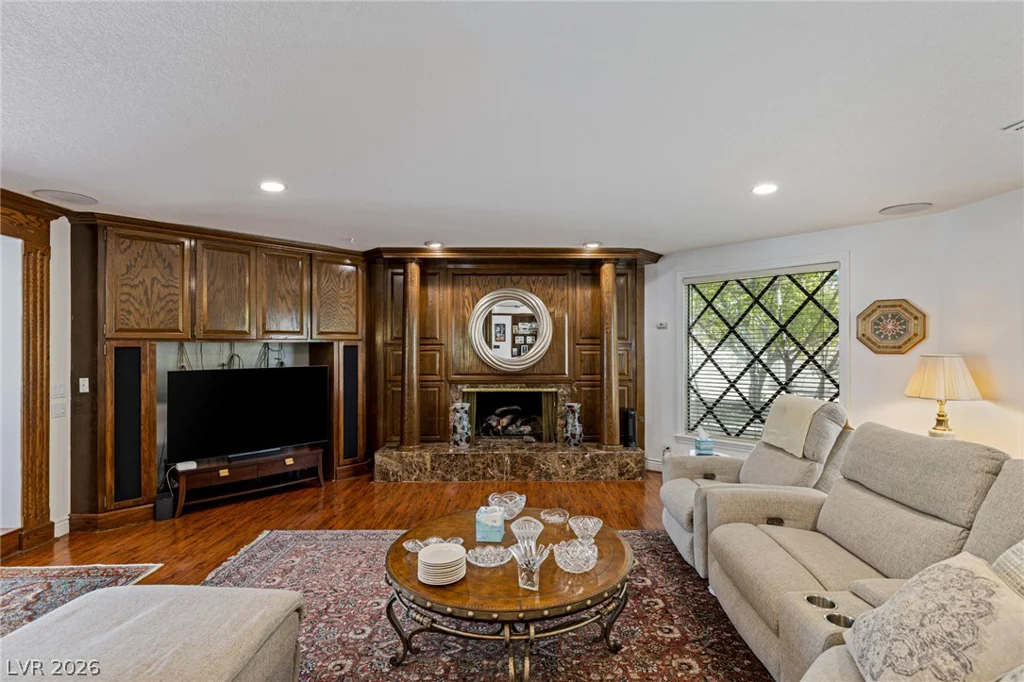 221 Dalmatian, Las Vegas, NV 89107