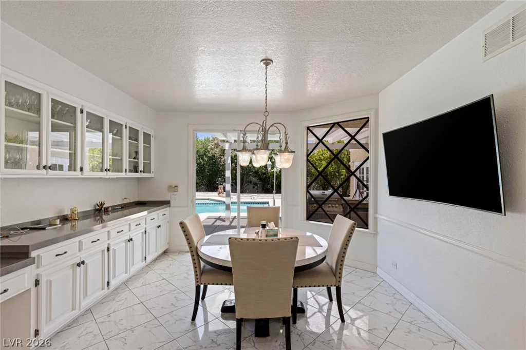 221 Dalmatian, Las Vegas, NV 89107