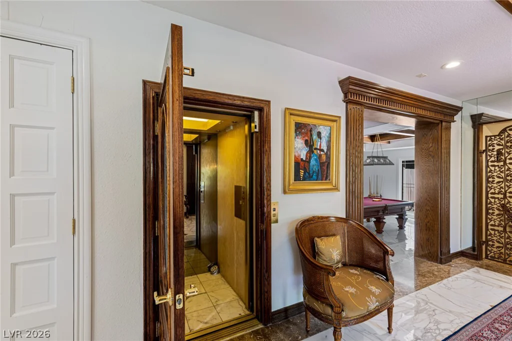 221 Dalmatian, Las Vegas, NV 89107
