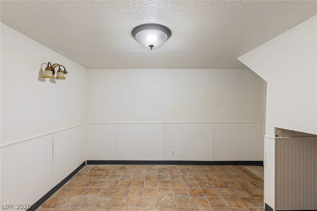 221 Dalmatian, Las Vegas, NV 89107