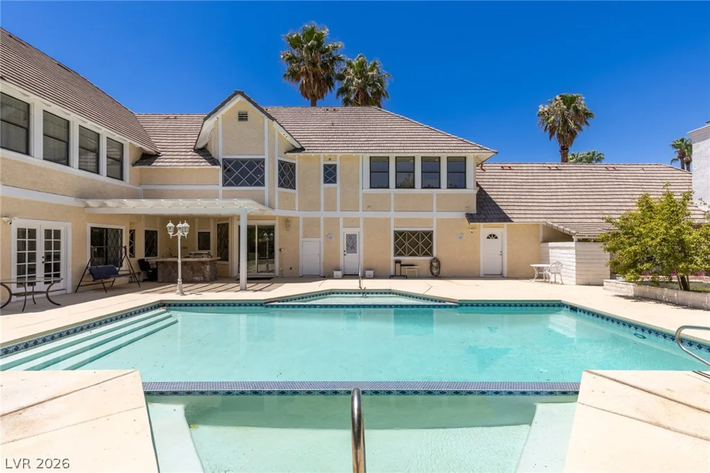 221 Dalmatian, Las Vegas, NV 89107