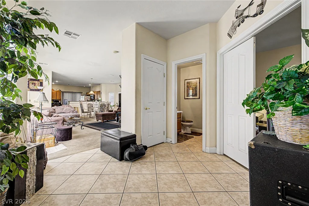 1740 Dark Wolf, Las Vegas, NV 89123