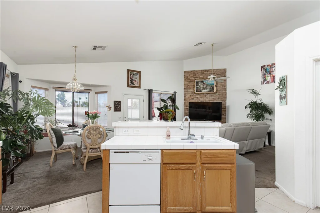 8108 PAINTED CLAY, Las Vegas, NV 89128