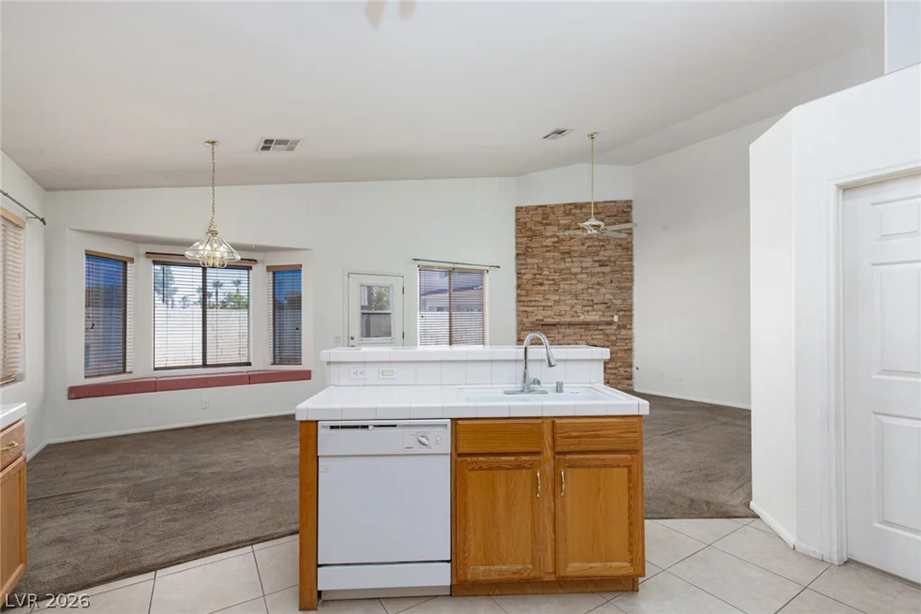 8108 PAINTED CLAY, Las Vegas, NV 89128