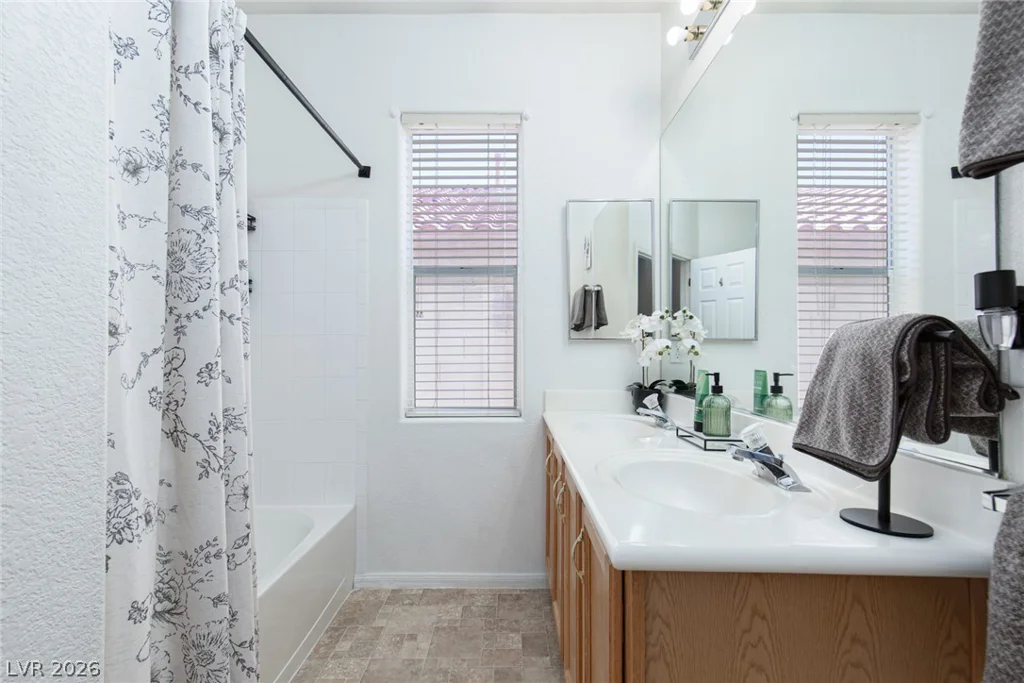 8108 PAINTED CLAY, Las Vegas, NV 89128