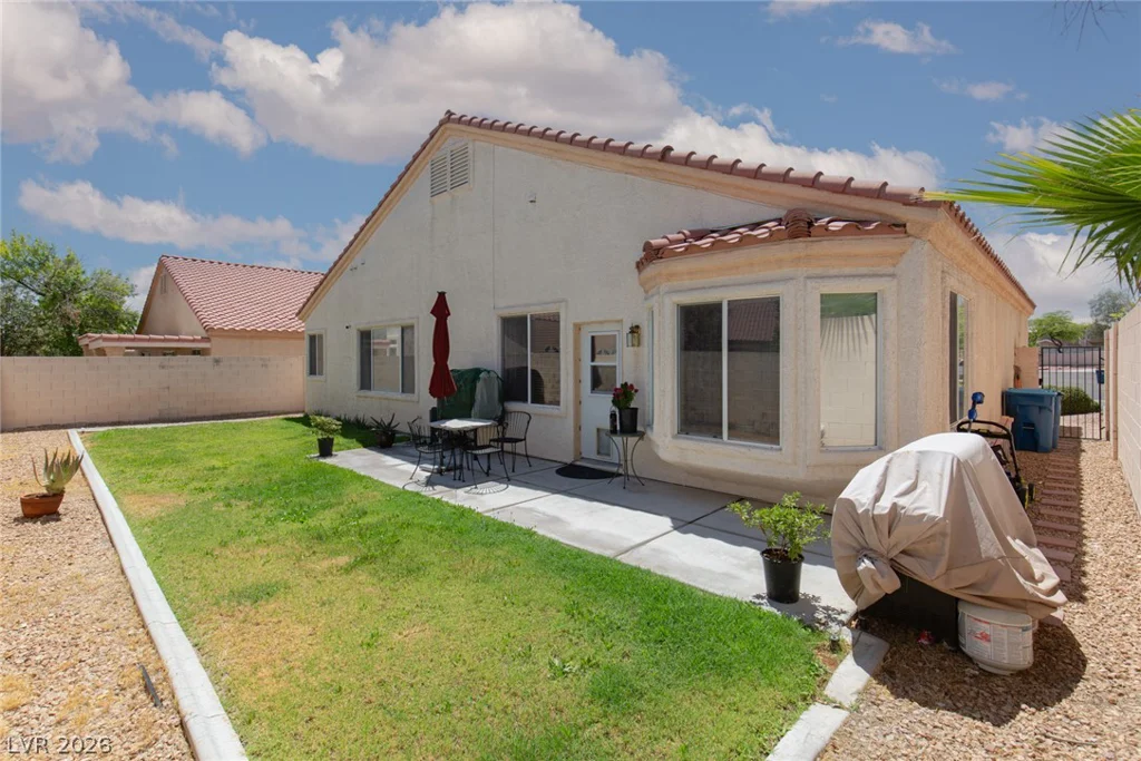 8108 PAINTED CLAY, Las Vegas, NV 89128
