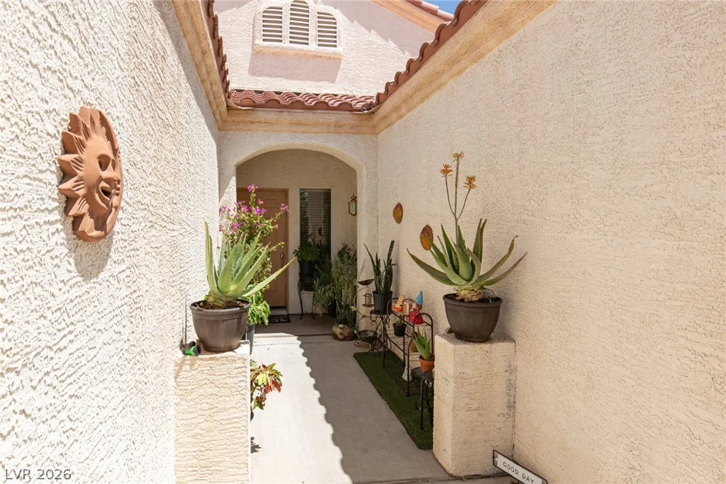 8108 PAINTED CLAY, Las Vegas, NV 89128