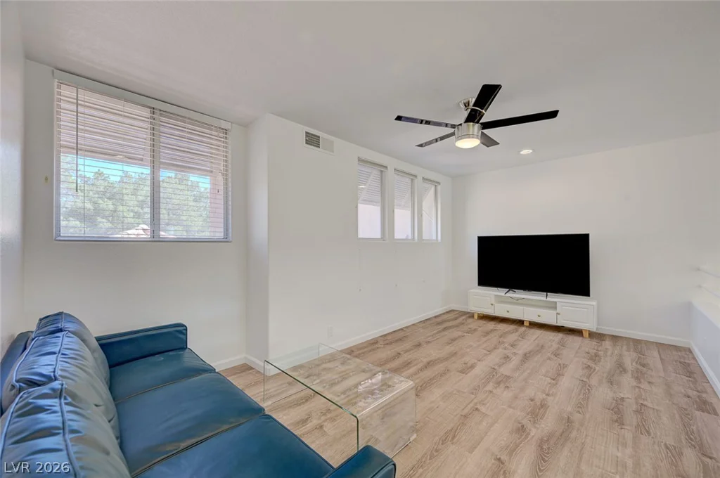 5097 Crooked Stick, Las Vegas, NV 89113