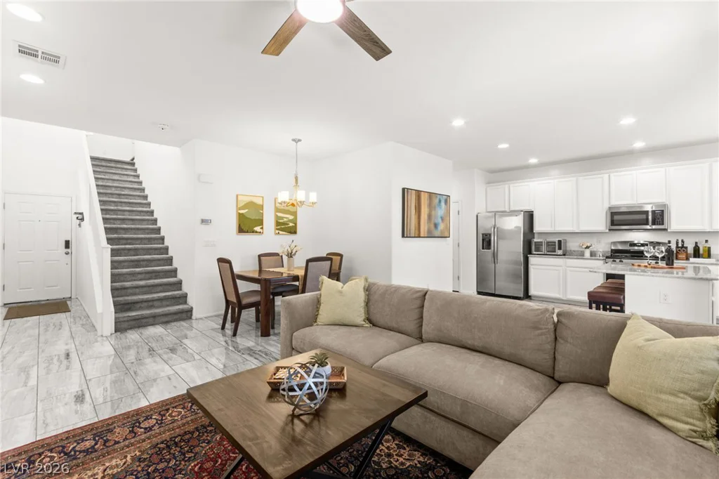 6435 Point Isabel, Las Vegas, NV 89122