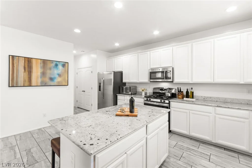6435 Point Isabel, Las Vegas, NV 89122