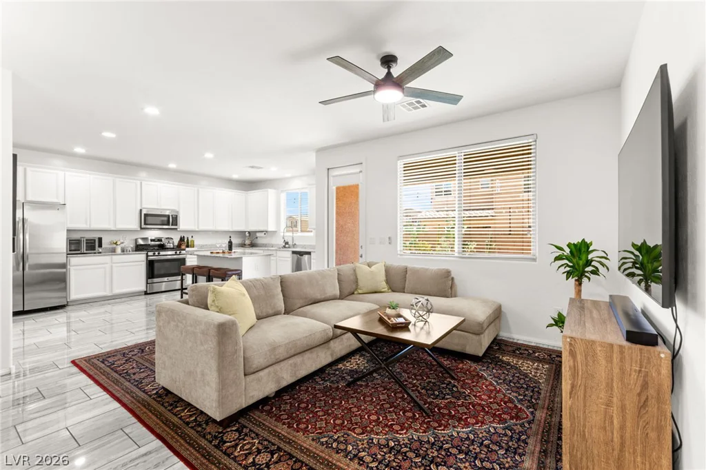 6435 Point Isabel, Las Vegas, NV 89122