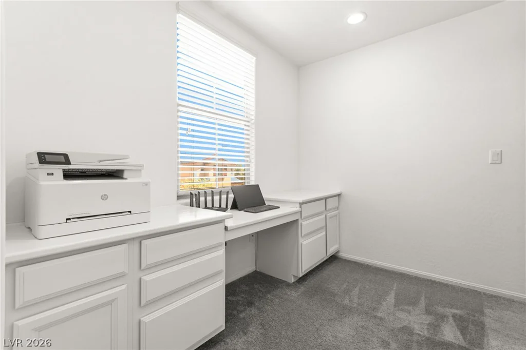 6435 Point Isabel, Las Vegas, NV 89122