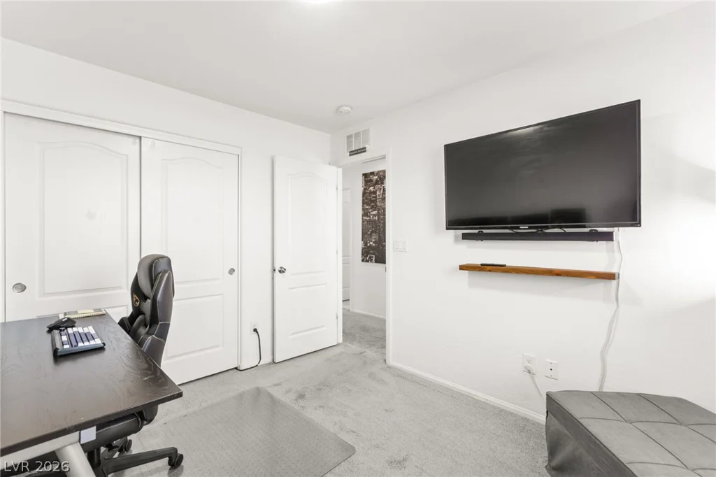 6435 Point Isabel, Las Vegas, NV 89122