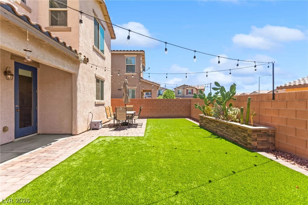 6435 Point Isabel, Las Vegas, NV 89122