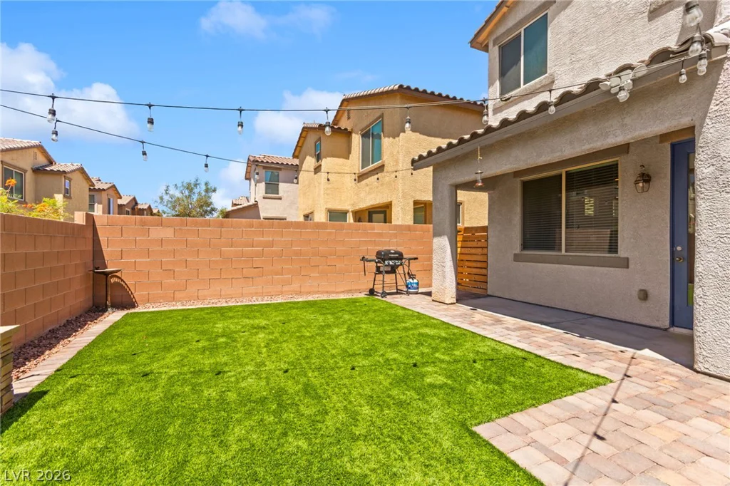 6435 Point Isabel, Las Vegas, NV 89122