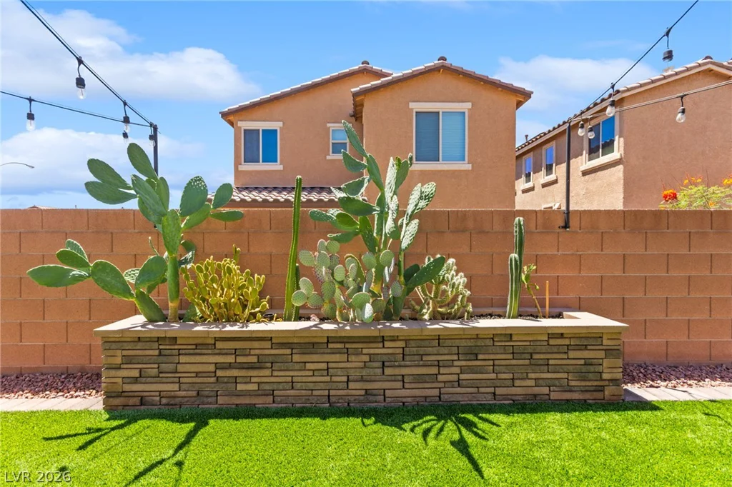 6435 Point Isabel, Las Vegas, NV 89122
