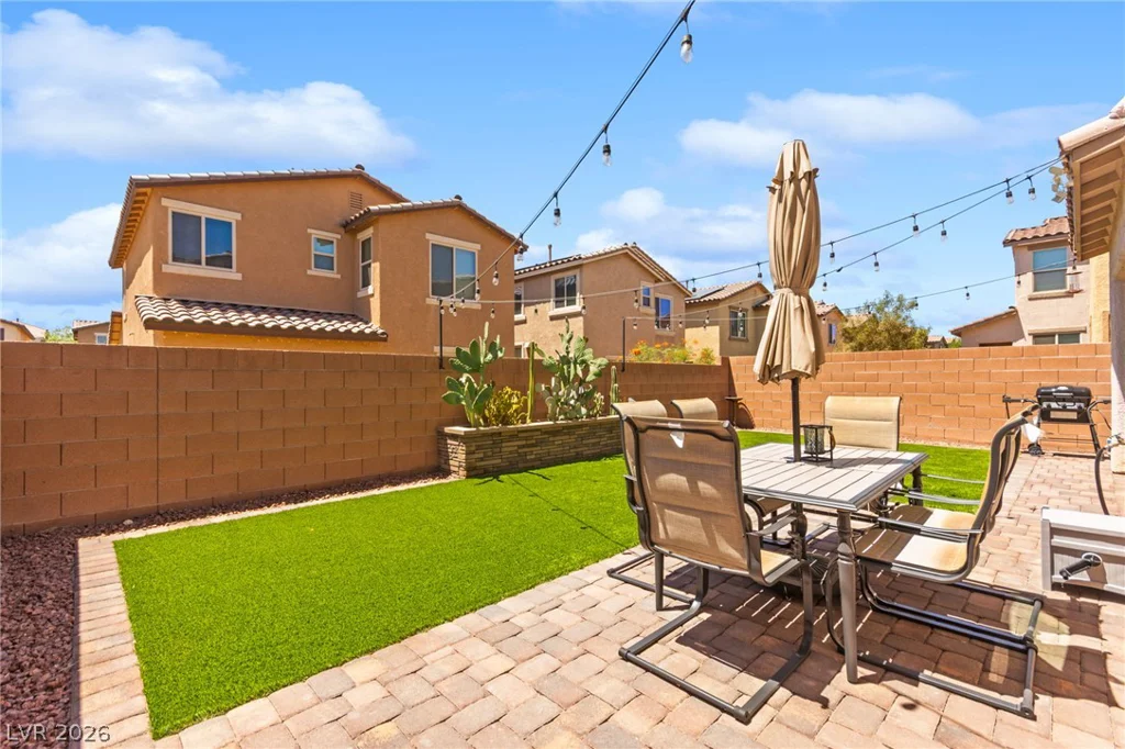 6435 Point Isabel, Las Vegas, NV 89122