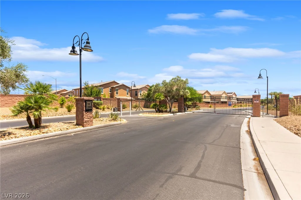 6435 Point Isabel, Las Vegas, NV 89122