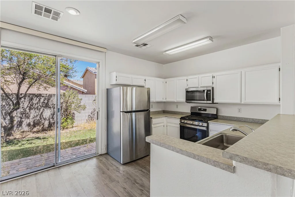 2520 Bottle Palm, Las Vegas, NV 89106