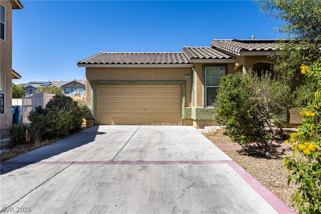 2520 Bottle Palm, Las Vegas, NV 89106