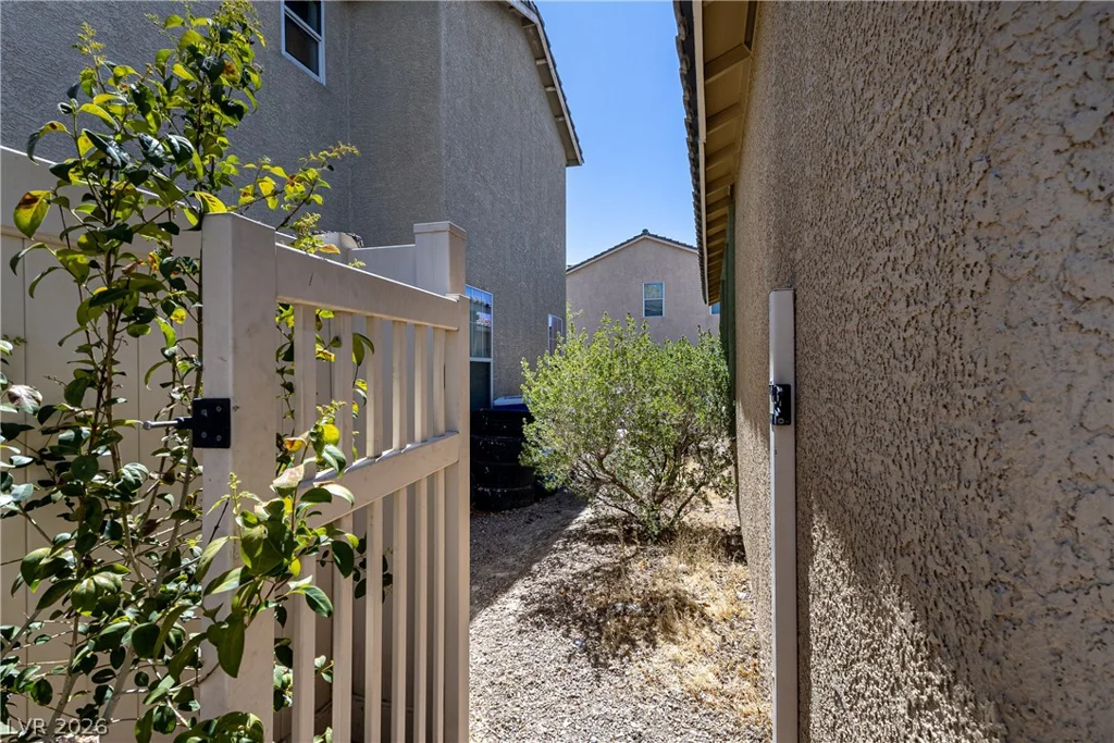 2520 Bottle Palm, Las Vegas, NV 89106